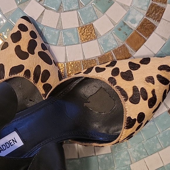 Steve Madden Shoes - Picture 3 of 3